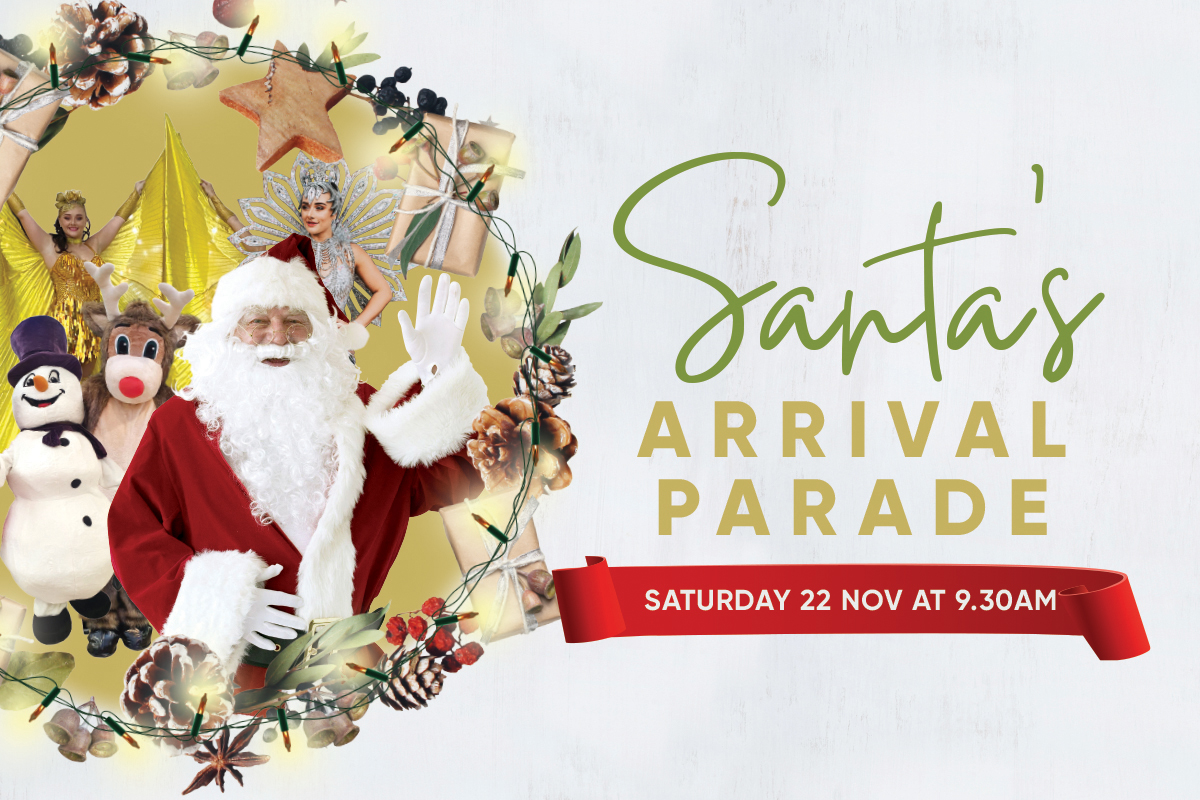 Santa is on his Way!!  Arrival Parade